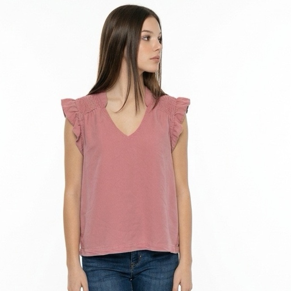 cloth & stone Pink Smocked Flutter Sleeve V-NeckTop